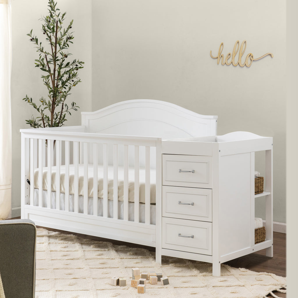 DaVinci Charlie 4-in-1 Convertible Crib and Changer Combo - White