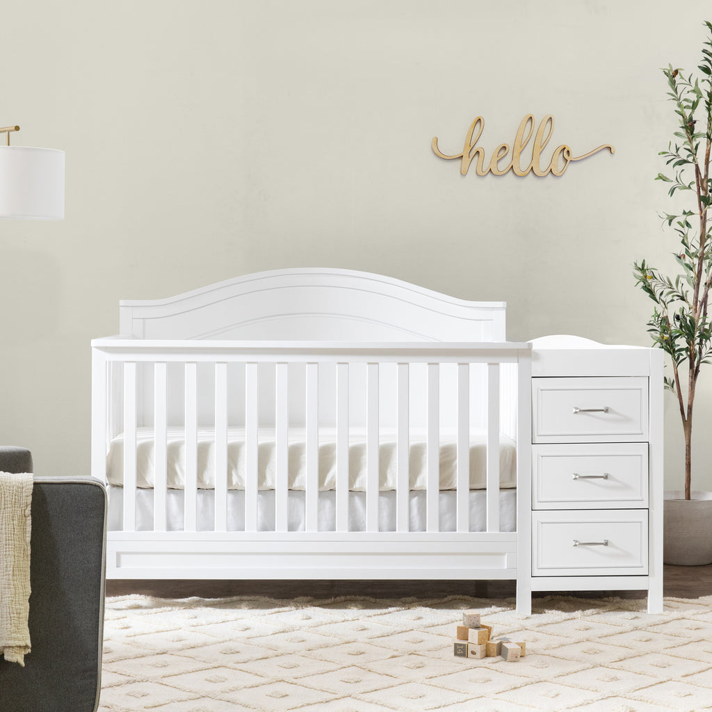 DaVinci Charlie 4-in-1 Convertible Crib and Changer Combo - White