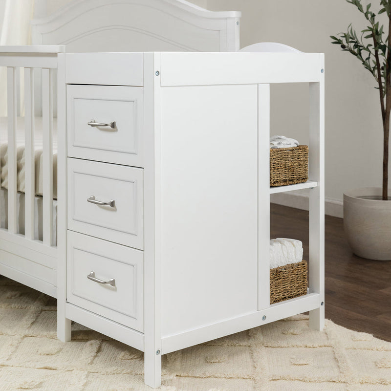 DaVinci Charlie 4-in-1 Convertible Crib and Changer Combo - White